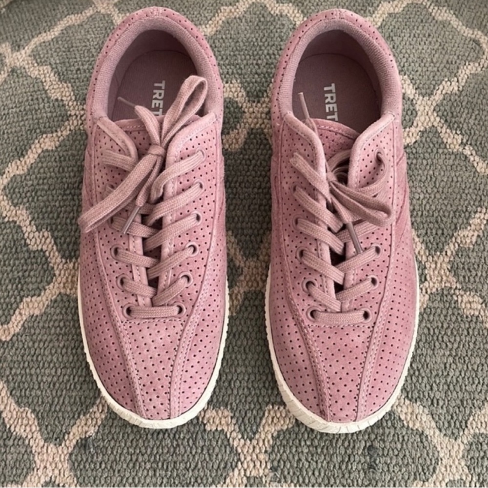 Tretorn Sneakers in Vintage Mauve Suede Size 6